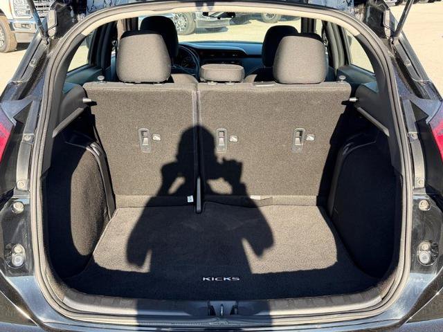 Used 2024 Nissan Kicks SR FWD image 5