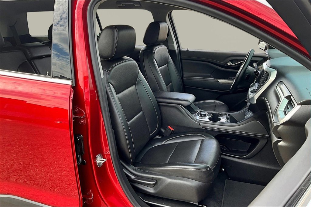 Used 2023 GMC Acadia SLT image 9