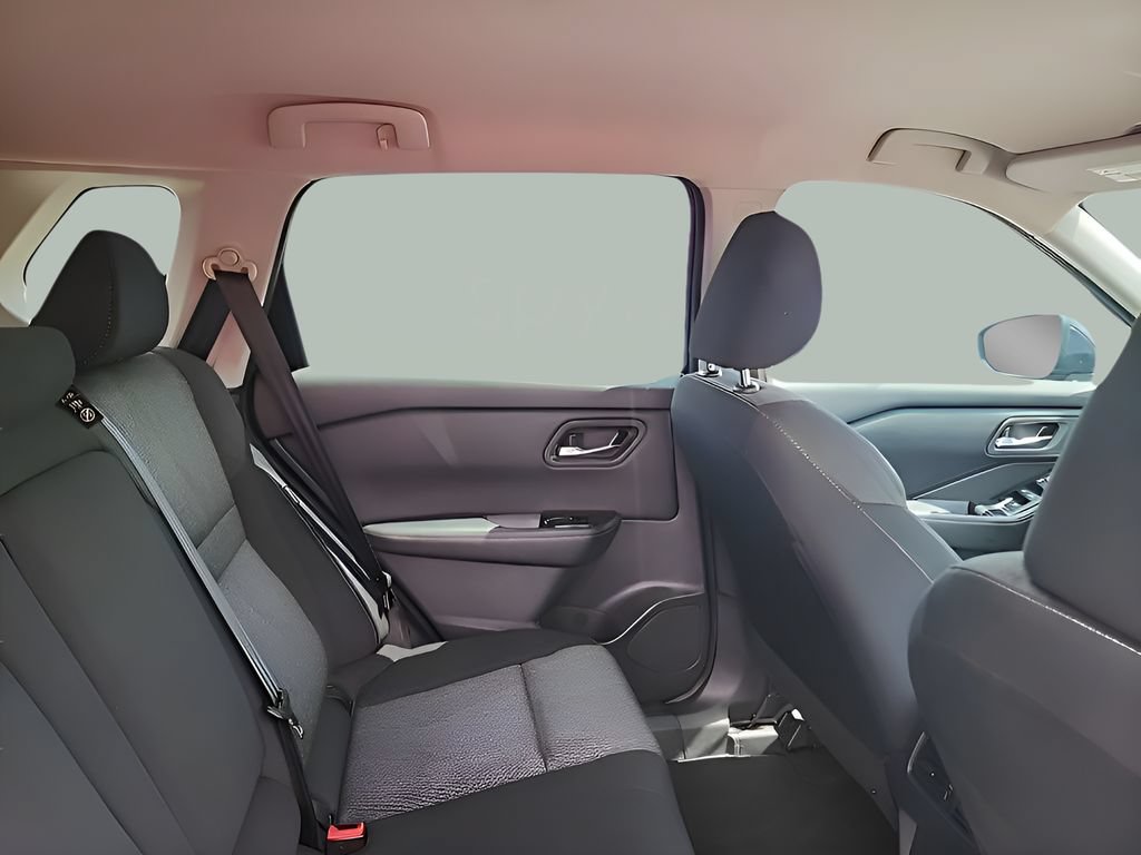 Used 2025 Nissan Rogue SV AWD/4WD image 13