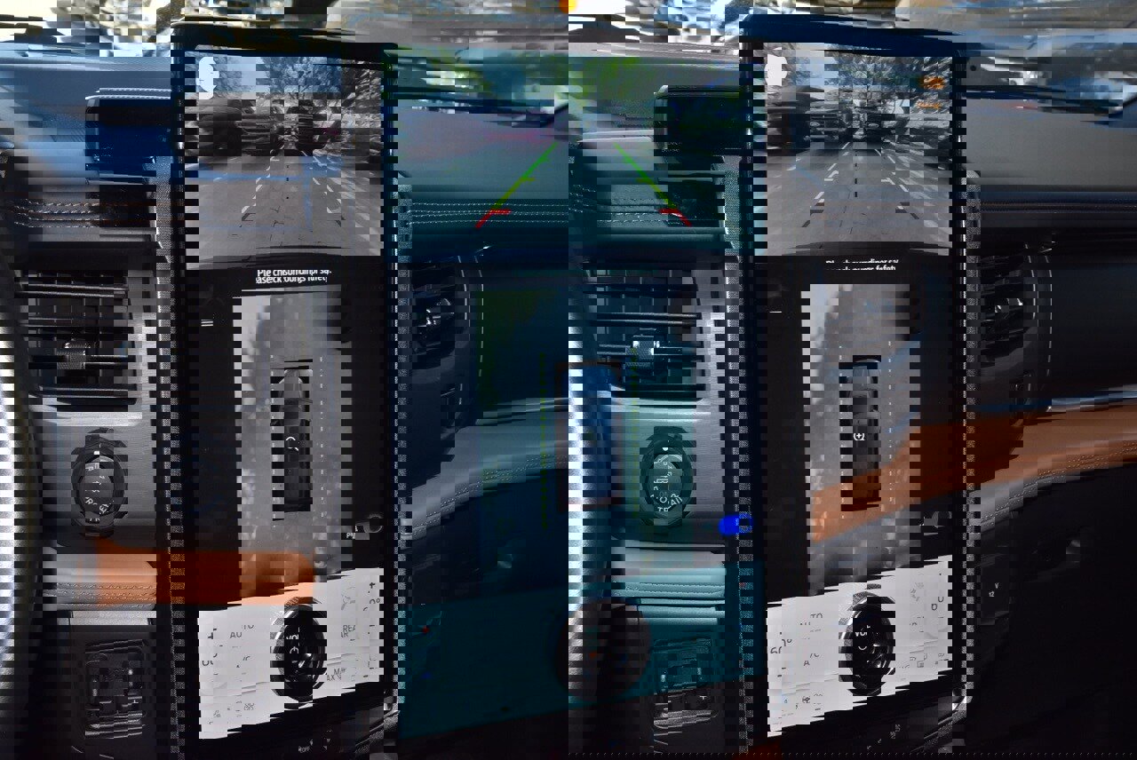 Certified 2022 Ford Expedition Platinum image 29