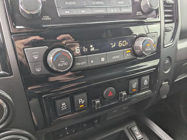 Used 2023 Nissan Titan PRO-4X w/ Pro-4x Convenience Package AWD/4WD image 15
