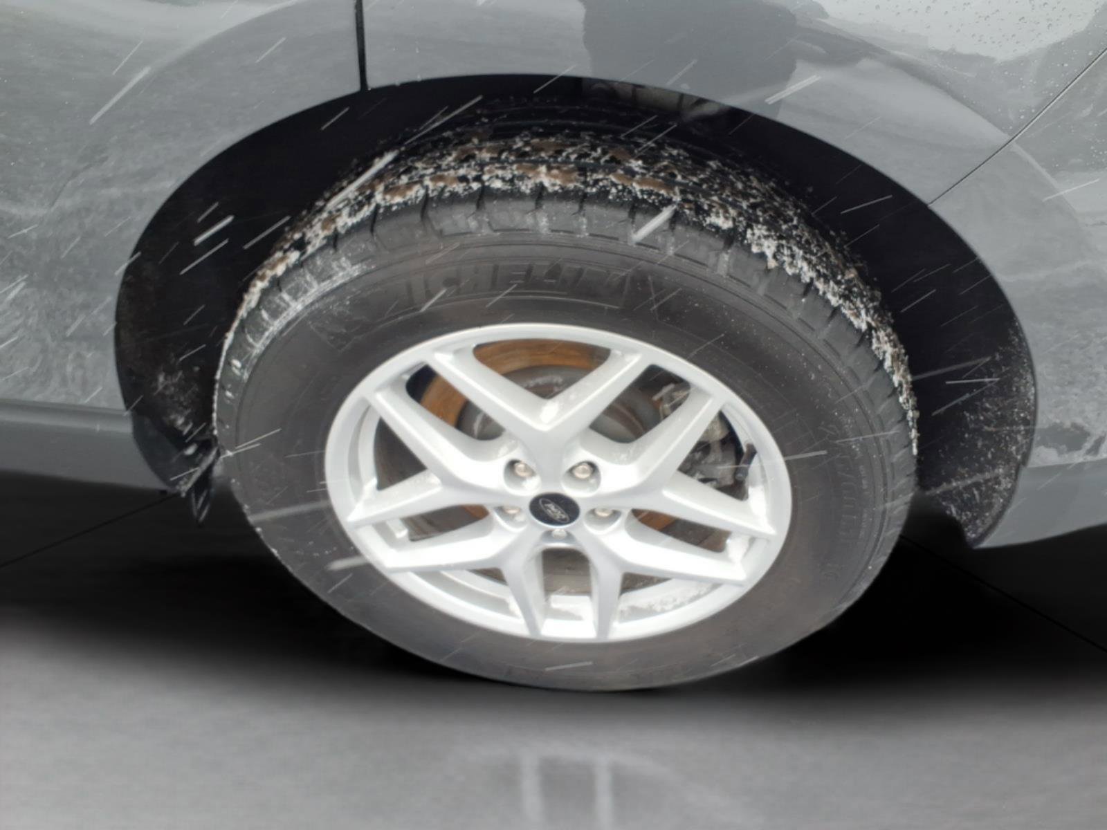 Certified 2024 Ford Edge SEL image 8