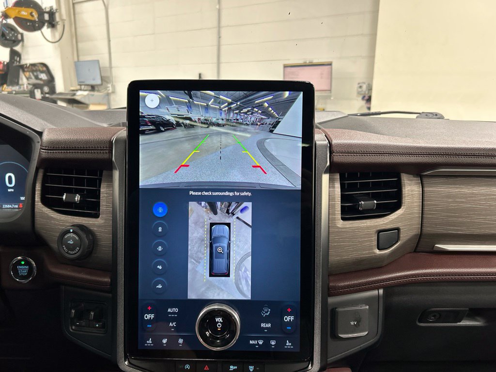Certified 2024 Ford Expedition Limited AWD/4WD image 22