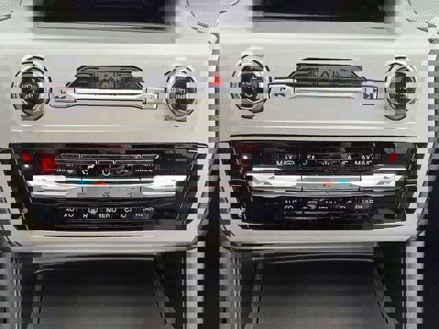 Certified 2022 Ford Explorer XLT w/ Equipment Group 202A image 21