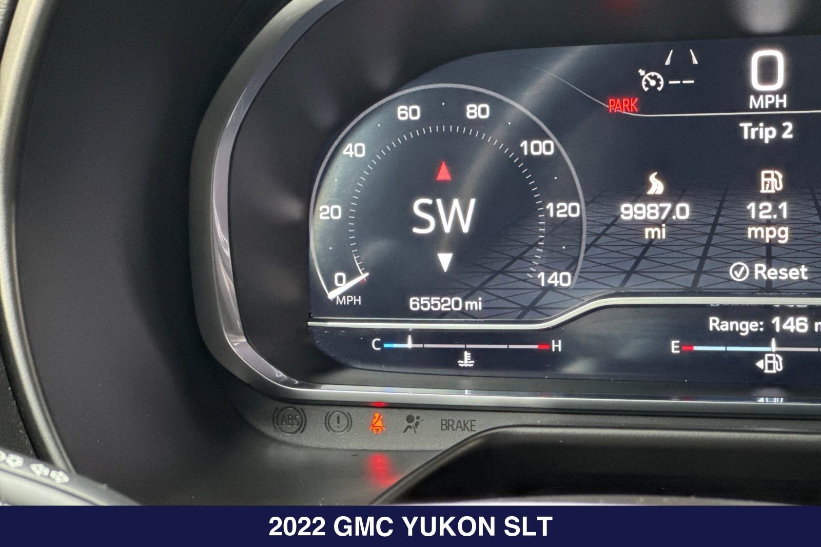 Used 2022 GMC Yukon SLT w/ SLT Luxury Package RWD image 28