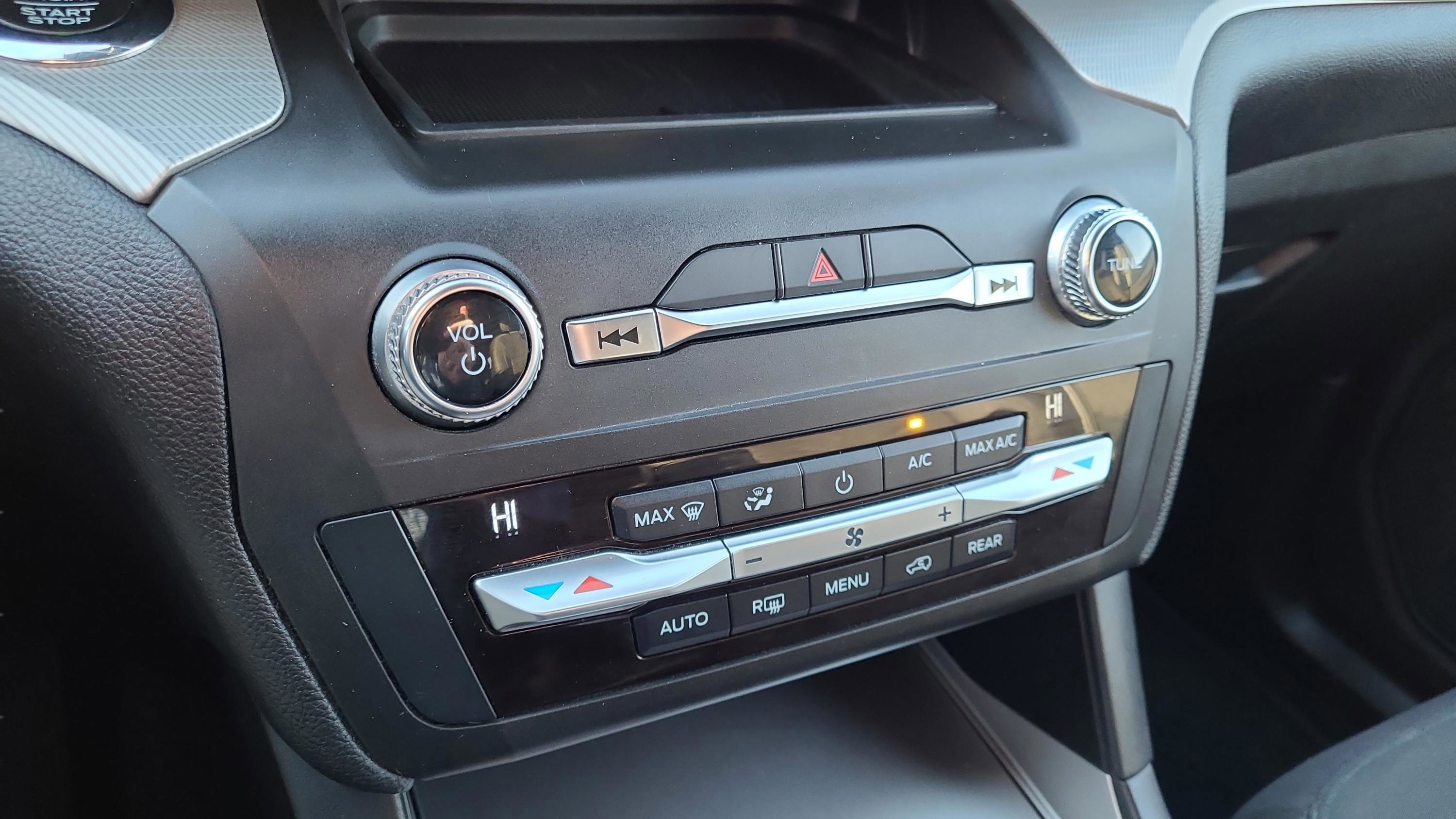 Certified 2020 Ford Explorer XLT image 21