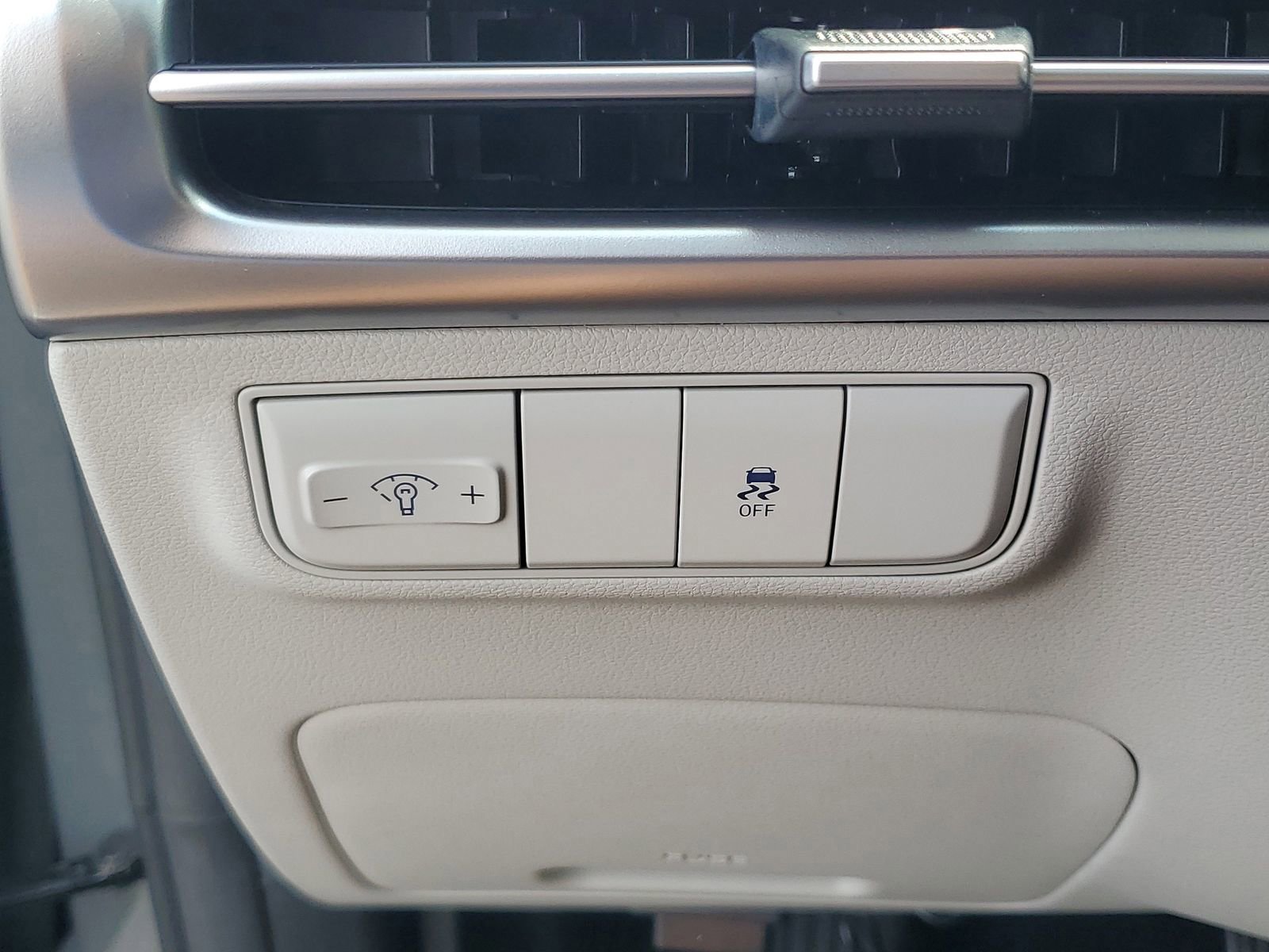 Used 2025 Hyundai Tucson SE image 26