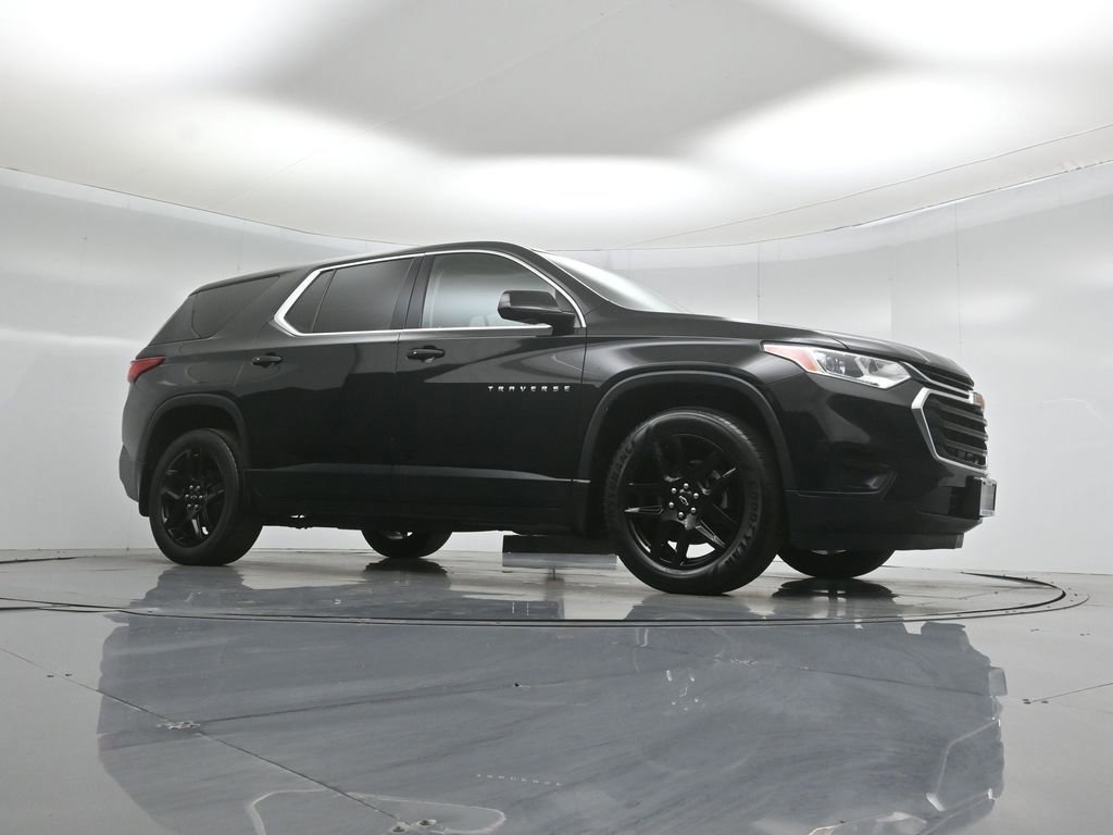 Used 2020 Chevrolet Traverse LS FWD video 2