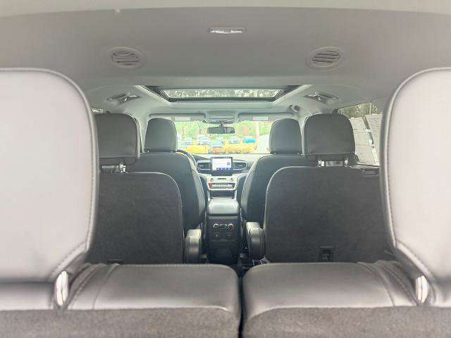 Certified 2022 Ford Explorer XLT w/ Equipment Group 202A image 33