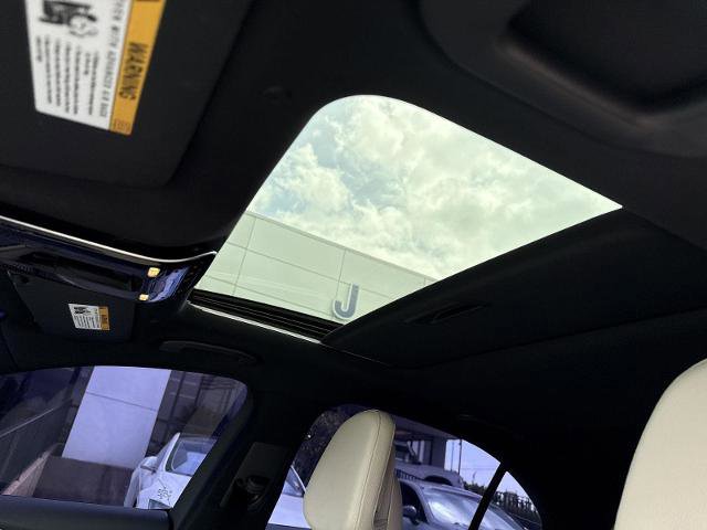 Used 2024 Mercedes-Benz C 300 Sedan image 11