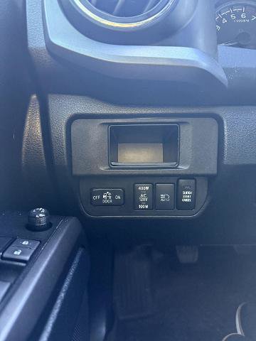 Used 2019 Toyota Tacoma TRD Off-Road AWD/4WD image 17