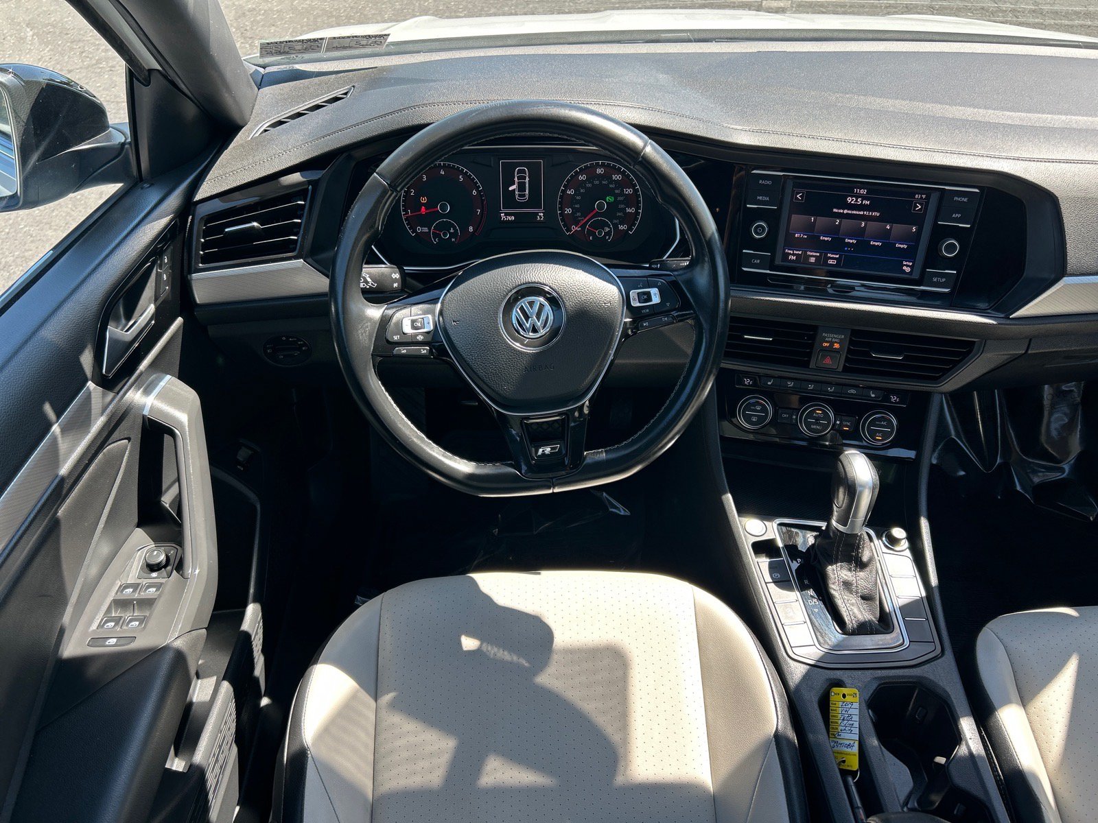 Used 2019 Volkswagen Jetta R-Line FWD image 2