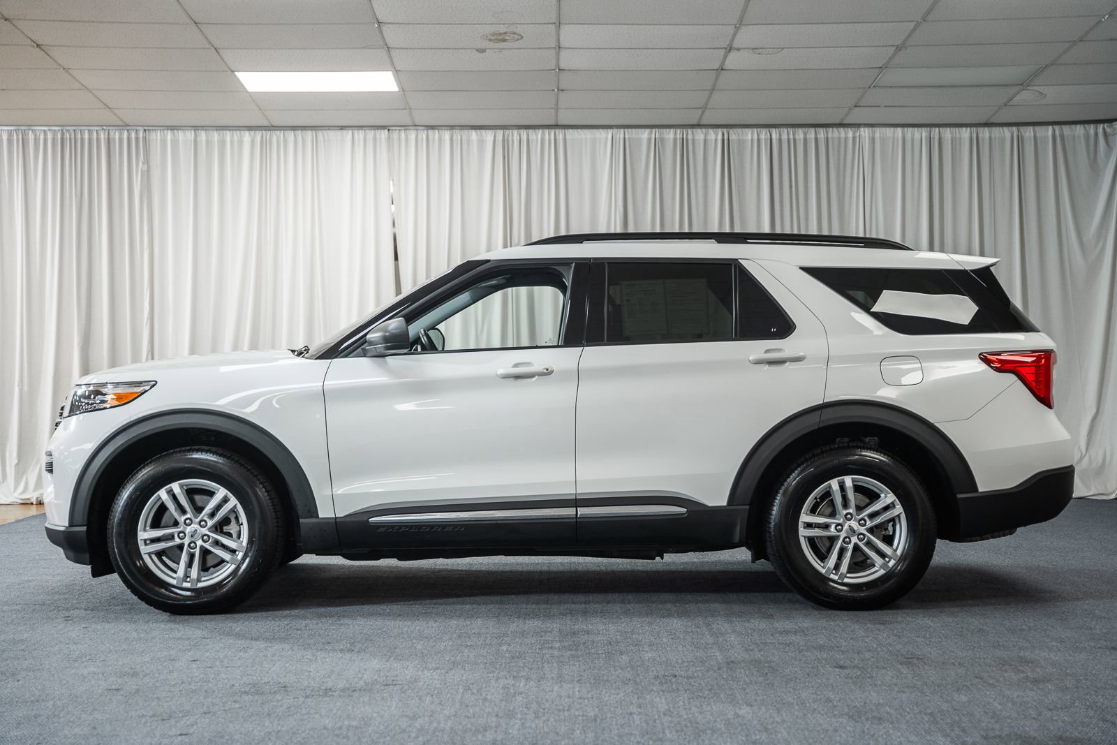 Certified 2022 Ford Explorer XLT image 5