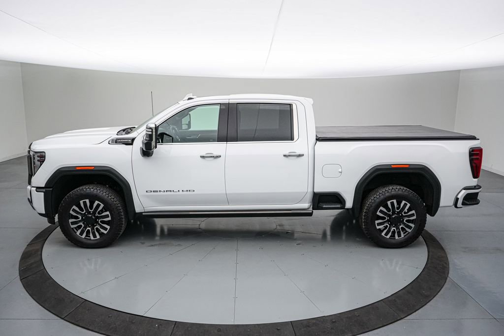 Used 2025 GMC Sierra 2500 Denali Ultimate image 2