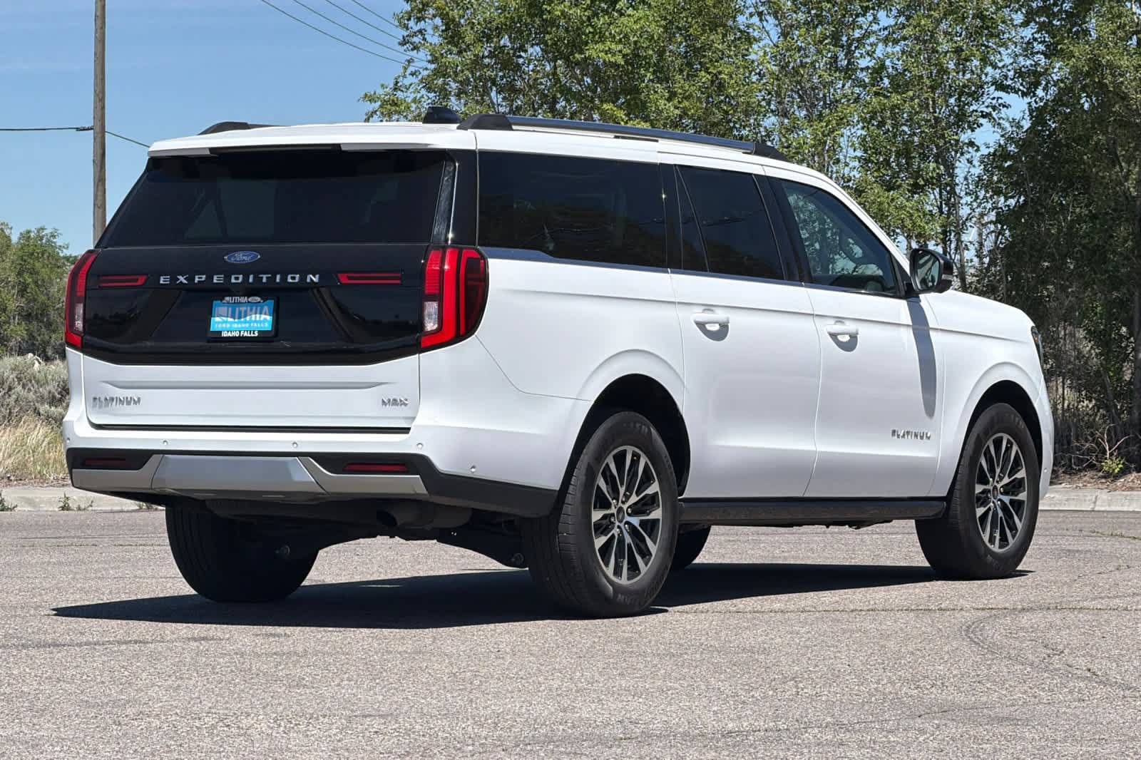 Certified 2025 Ford Expedition Max Platinum AWD/4WD image 2