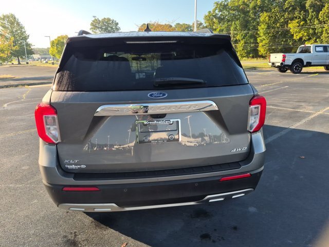 Certified 2023 Ford Explorer XLT w/ Equipment Group 202A AWD/4WD image 5