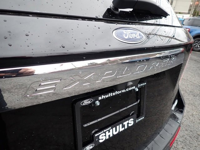 Certified 2023 Ford Explorer XLT image 9