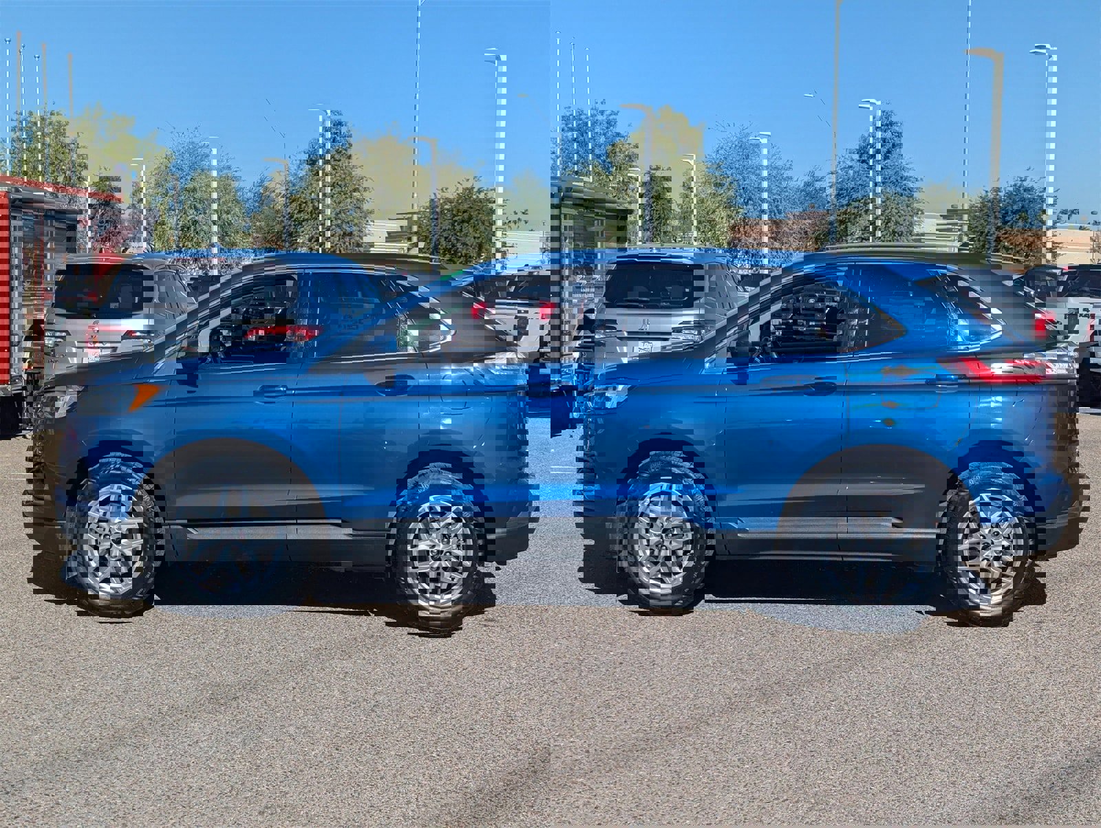 Certified 2024 Ford Edge SEL image 3