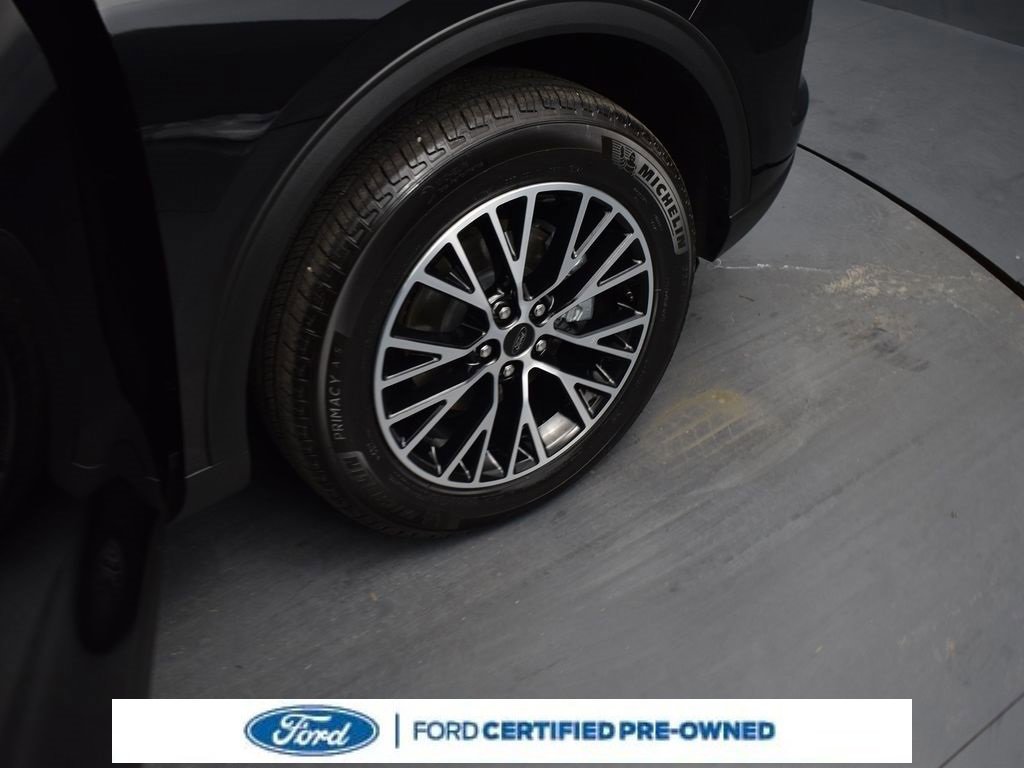 Certified 2024 Ford Escape SE image 16