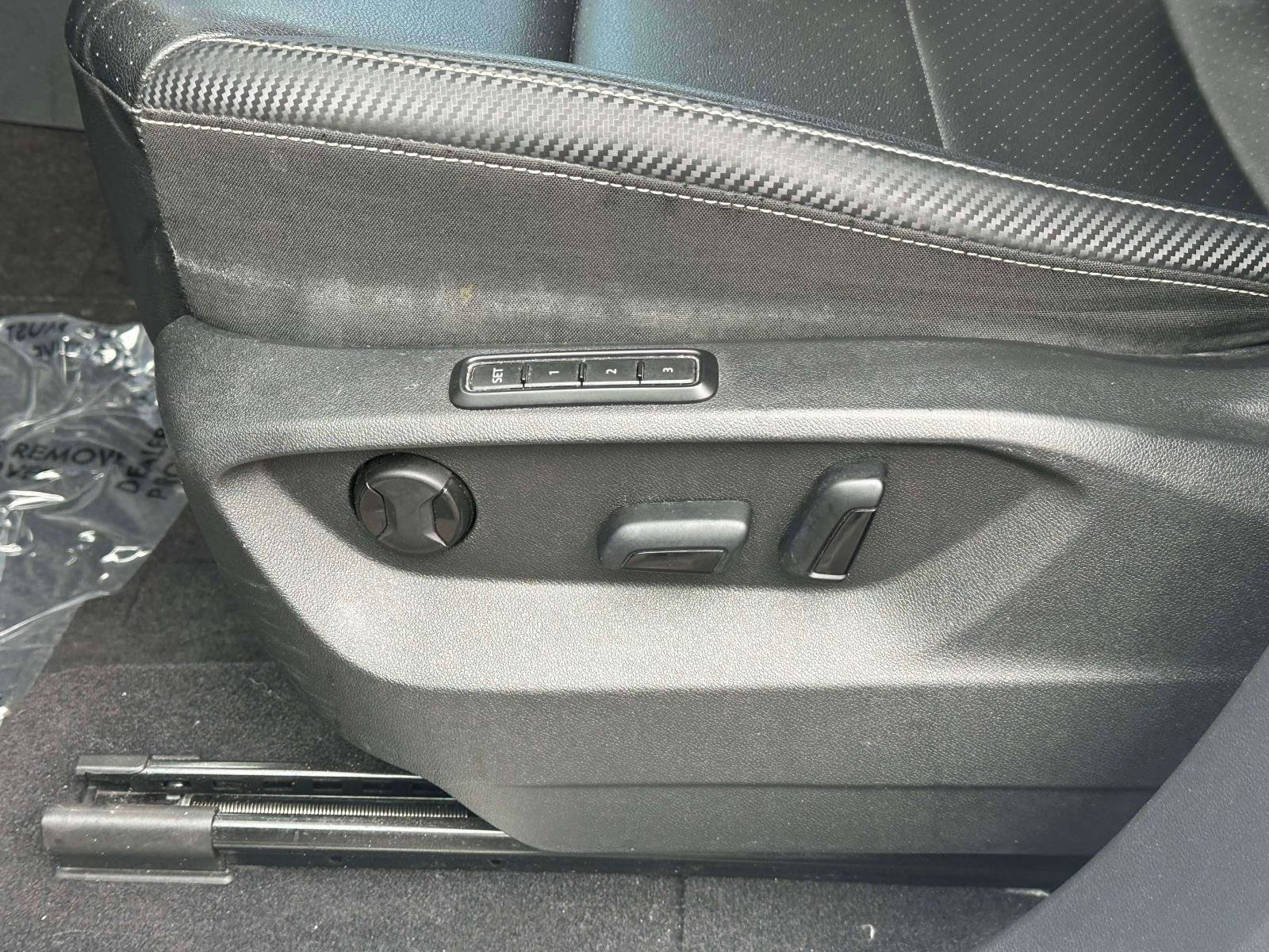 Used 2023 Volkswagen Atlas Cross Sport SEL R-Line image 20