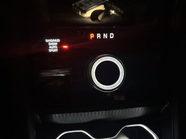 Used 2024 Jeep Grand Cherokee Limited w/ Black Appearance Package image 24