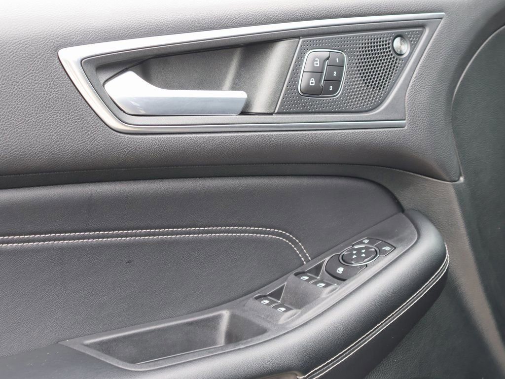 Certified 2022 Ford Edge Titanium image 23