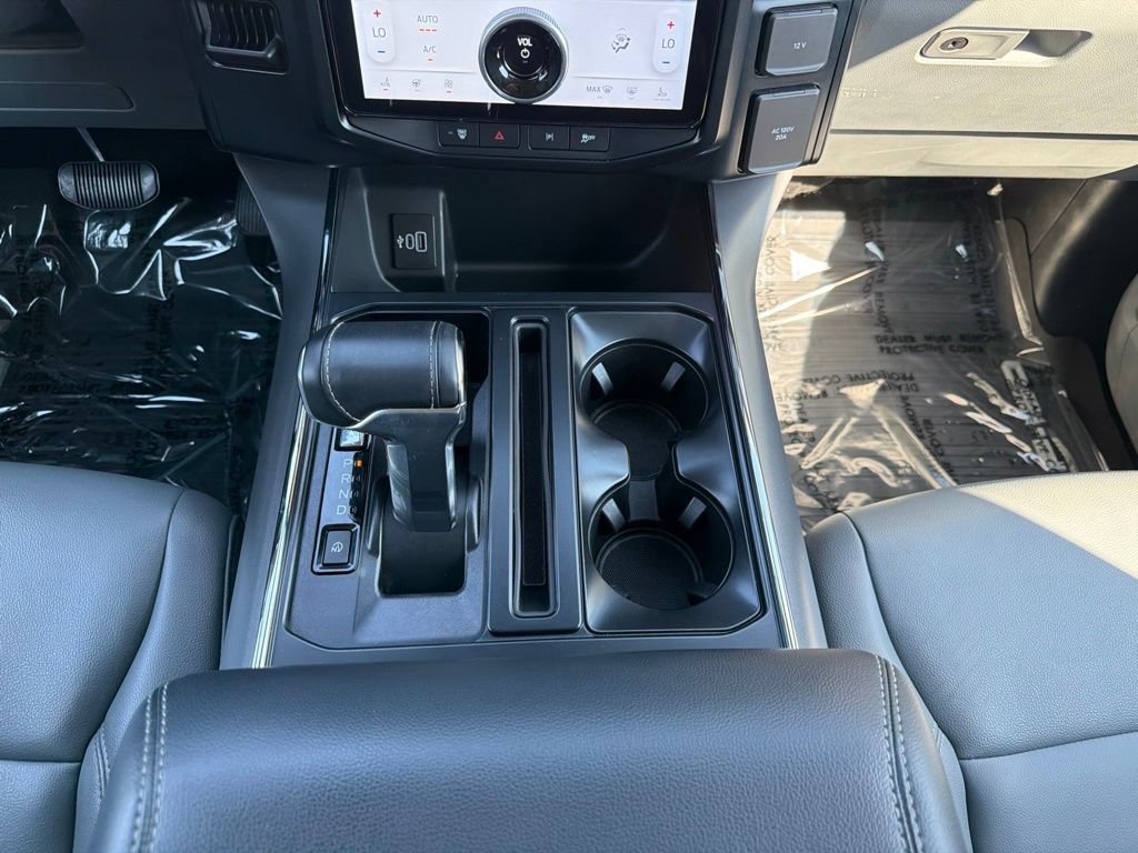 Certified 2025 Ford F150 Lightning Flash AWD/4WD image 31