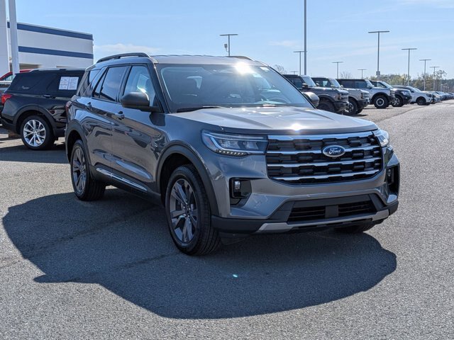 Certified 2025 Ford Explorer Active w/ Active Comfort Package