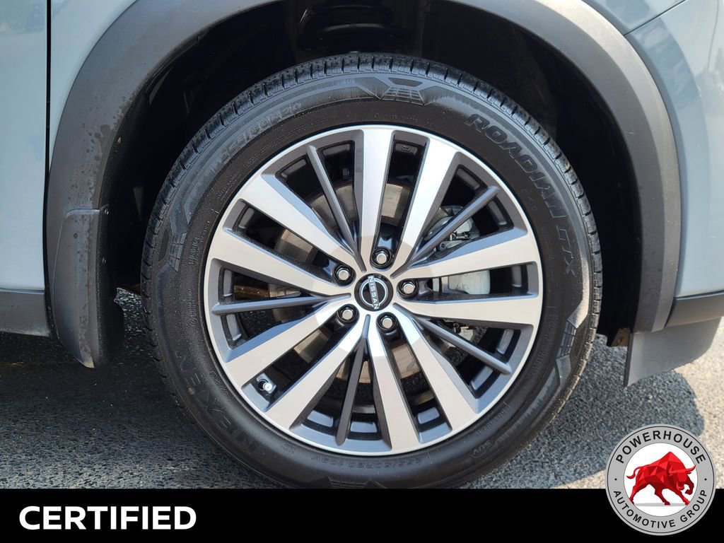 Used 2022 Nissan Pathfinder Platinum w/ Cargo Package AWD/4WD image 12