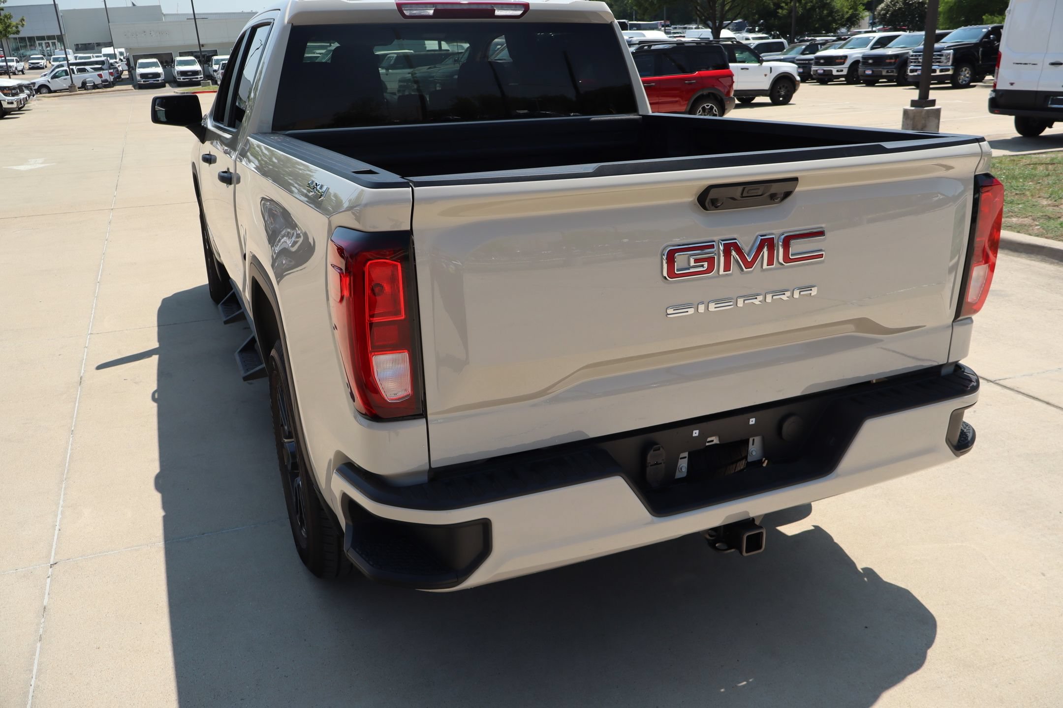 Used 2026 GMC Sierra 1500 Pro w/ Graphite Edition AWD/4WD image 27