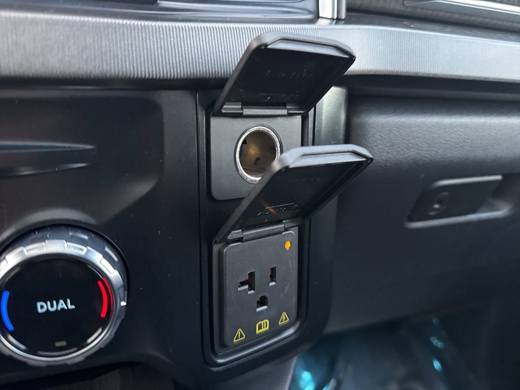 Certified 2023 Ford F350 Platinum w/ FX4 Off-Road Package image 36