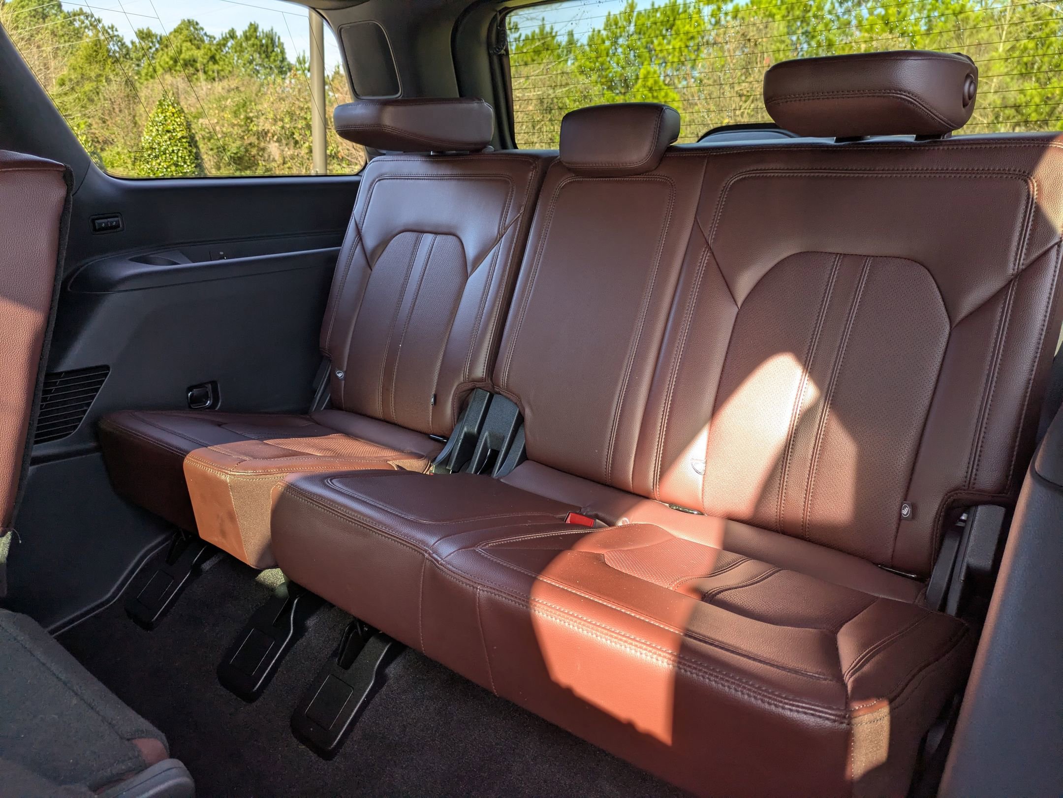 Certified 2022 Ford Expedition Limited image 29