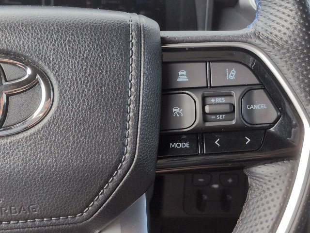 Used 2025 Toyota Tundra Platinum AWD/4WD image 27