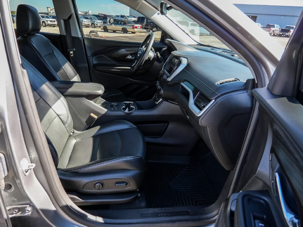 Used 2023 GMC Terrain SLT AWD/4WD image 14