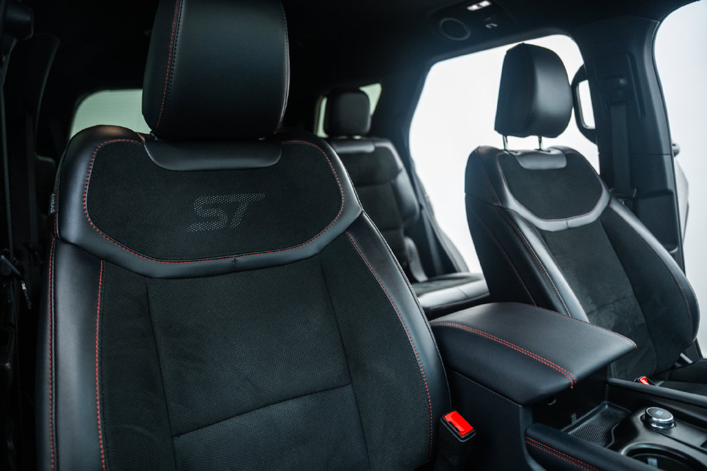 Certified 2025 Ford Explorer ST AWD/4WD image 41