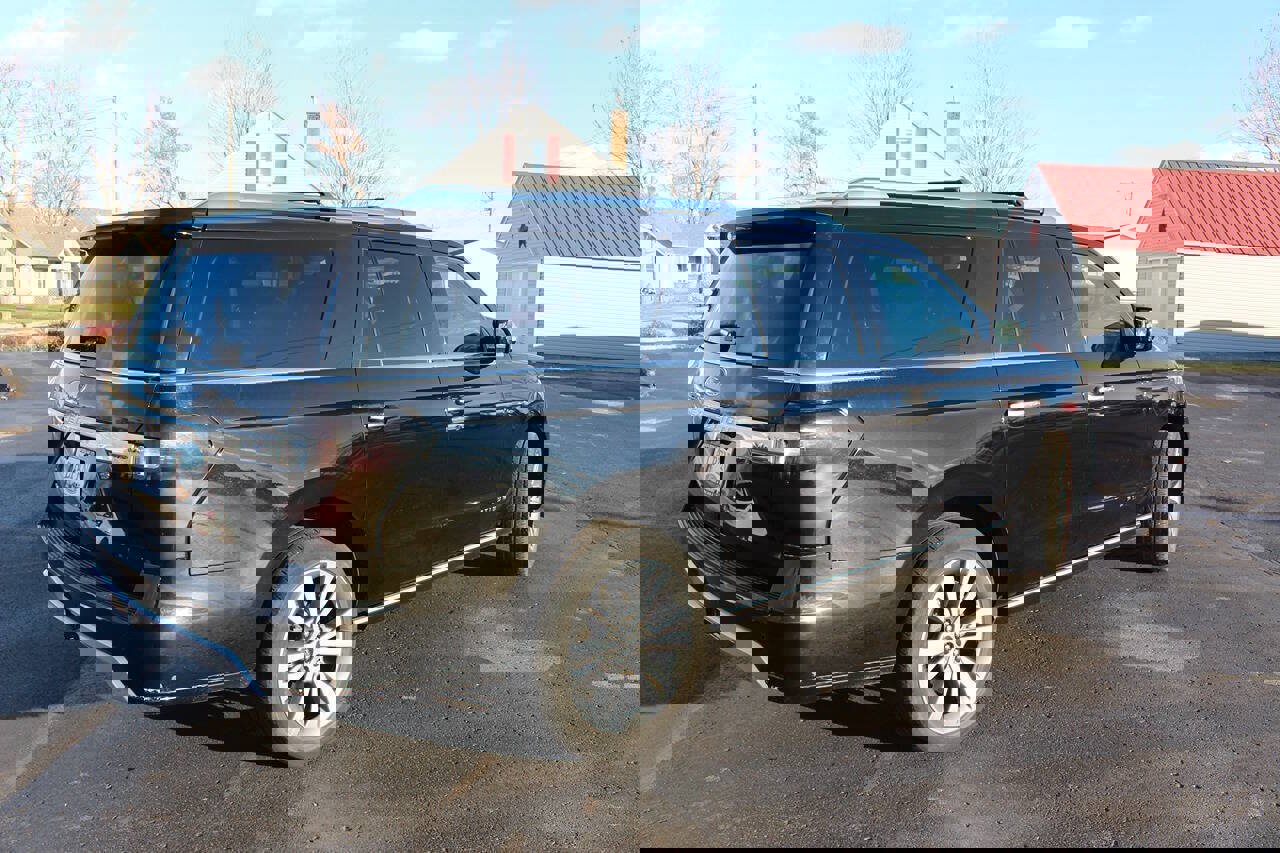 Certified 2021 Ford Expedition Max Platinum image 4