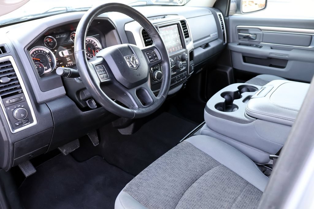 Used 2018 RAM 1500 Lone Star RWD image 3