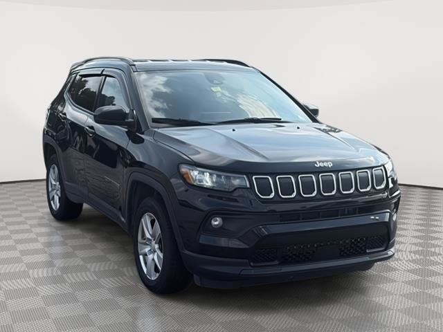 Used 2022 Jeep Compass Latitude w/ Convenience Group AWD/4WD image 28