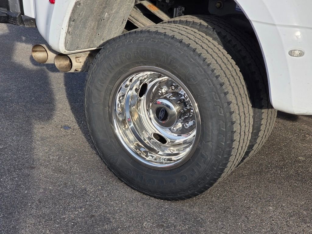 Certified 2025 Ford F350 XLT image 12
