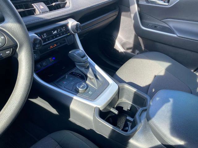 Used 2024 Toyota RAV4 XLE AWD/4WD image 25
