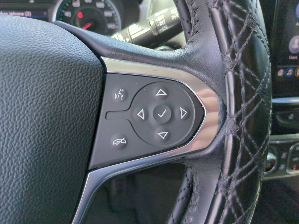Used 2021 Chevrolet Traverse LT w/ LT Premium Package FWD image 32