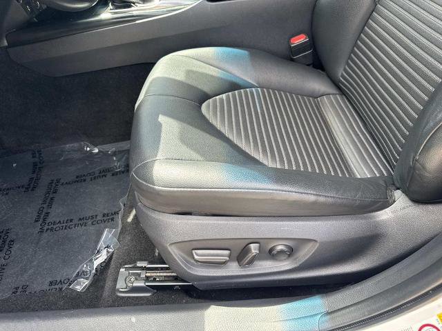 Used 2018 Toyota Camry SE FWD image 17