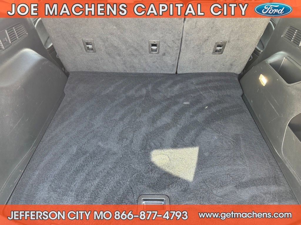 Certified 2022 Ford Edge SE w/ Black Appearance Package image 10