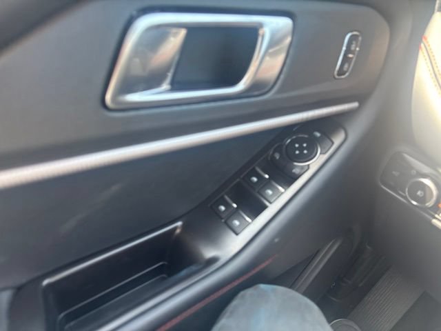 Certified 2025 Ford Explorer ST-Line AWD/4WD image 25