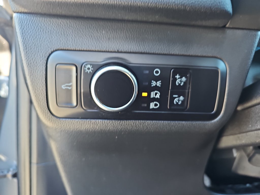 Certified 2023 Ford Escape Active AWD/4WD image 24
