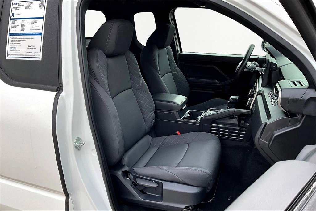 Used 2024 Toyota Tacoma SR image 8