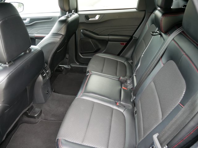 Certified 2025 Ford Escape ST-Line AWD/4WD image 12