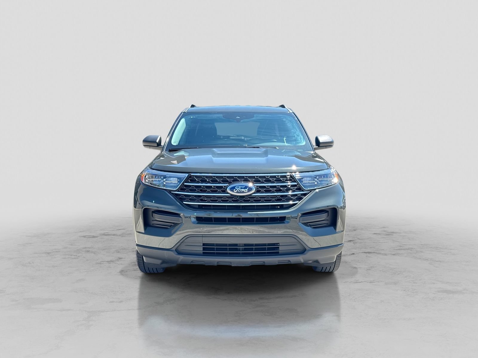 Certified 2024 Ford Explorer XLT AWD/4WD image 12