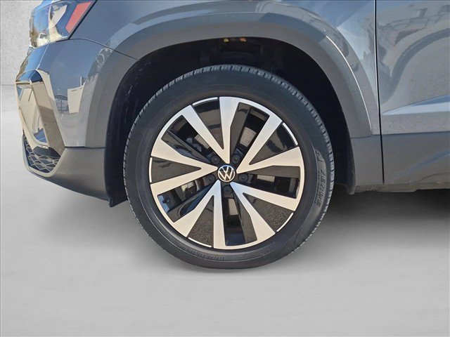 Used 2022 Volkswagen Taos SE AWD/4WD image 25
