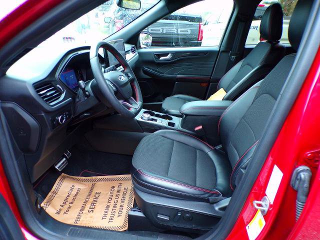 Certified 2023 Ford Escape ST-Line w/ Tech Pack #1 AWD/4WD image 17